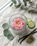 Bougie parfumée Lotus de l'Aube L&E en cire végétale, notes eucalyptus, lotus et vanille